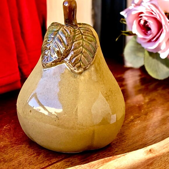 Ceramic Pear Fruit With Leaf Stem Decorative Figurine 7.6" tall - Picture 3 of 13